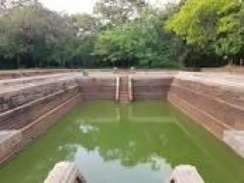 Twin Baths (Kuttam Pokuna)