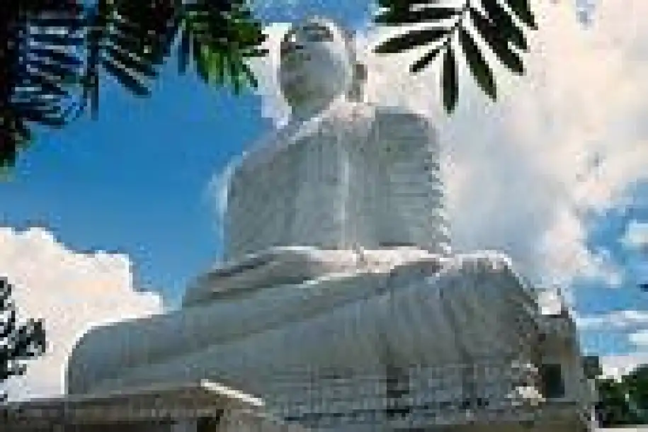 Bahiravokanda Vihara Buddha Statue